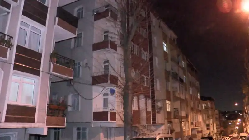 Altı Katlı Apartmanda Ses Alarmı: Tahliye Süreci ve Panic Anları