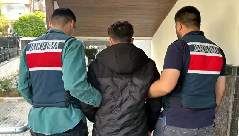Türkiye'de Dolandırıcılık Ağlarına Darbe: 35 Kişi Tutuklandı