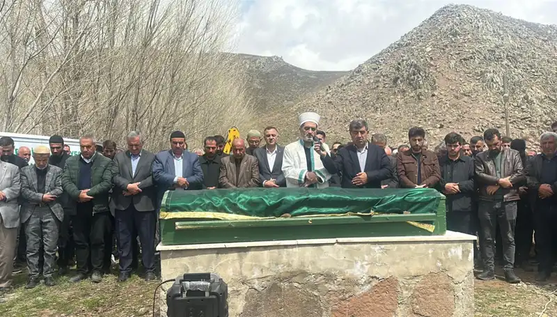 Baba ile Kızlarının Acı Veda Hikayesi: Hayatın Sert Gerçekleri