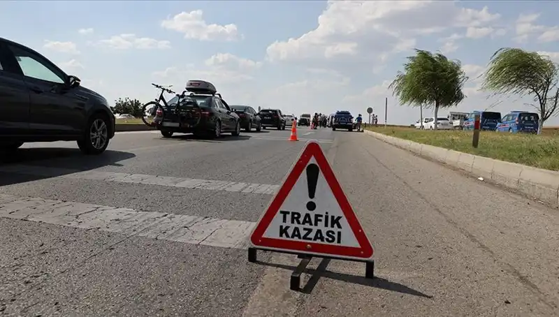 Adana'da Feci Trafik Kazası: Bir Ölü, Bir Yaralı!