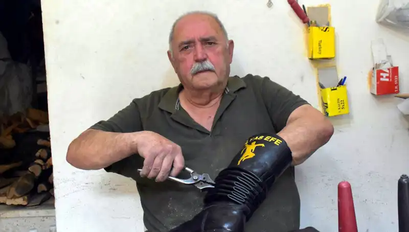 Tire’nin Efsane Ustası Hasan, 64 Yıldır Mesleğinde Zirvede