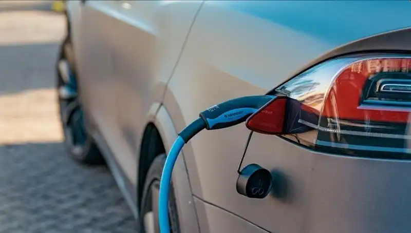 2023'ün İlk Yarısında Elektrikli Otomobil Satışlarında Rekor Artış!