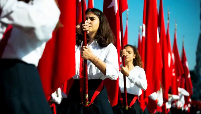 19 Mayıs Resmi Tatil Mi? 2025 Takvimi ve Okul Durumu Açıklandı!