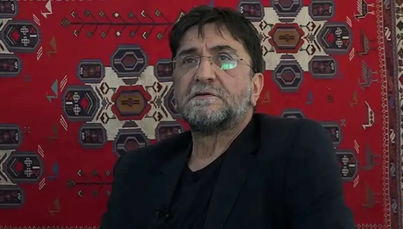 Gazeteci Nihat Genç’ten Üzücü Haber: Hayatını Kaybetti