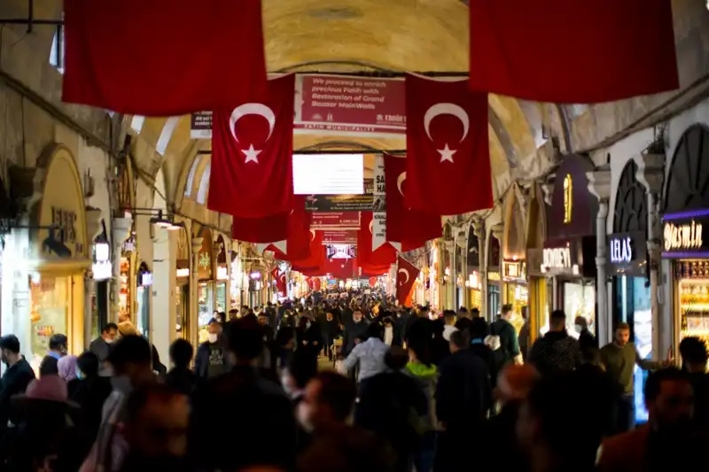 Kapalıçarşı'da 100 Milyon Liralık Vurgun: Çakarlı Araçların Gizli Yüzü