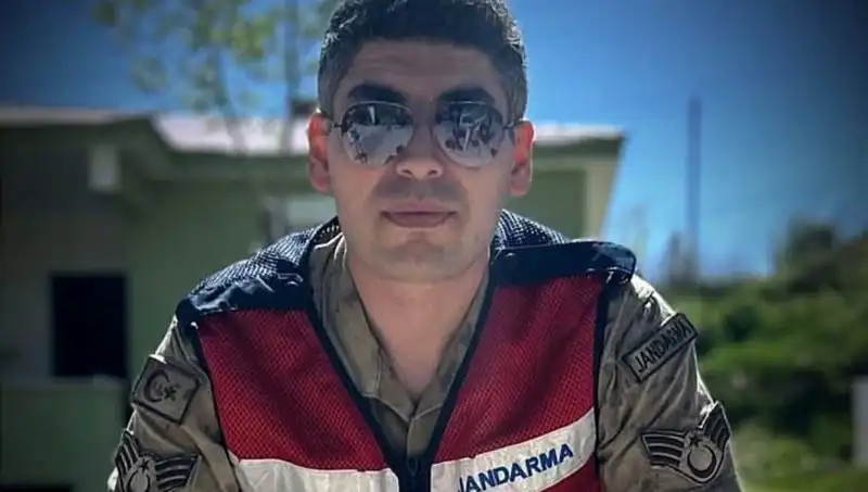 Kadir Astsubay'ın Halı Saha Maçında Yaşanan Trajik Olay