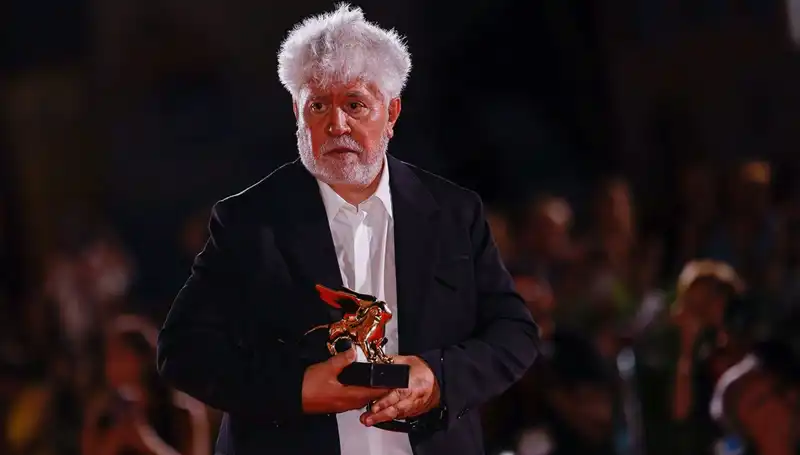 Almodóvar’dan Hükümete Acil Gazze Çağrısı: Barış İçin İyilik Hareketi