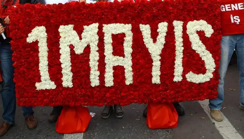 : 1 Mayıs Emek ve Dayanışma Günü Resmi Tatil mi? Okullar Tatil Olacak mı?