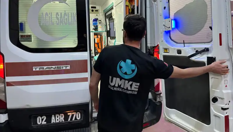 Etek Tekere Dolandı, Bisiklet Devrildi: O Anlar Kameralara Yansıdı