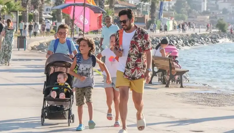 "Ne Olacak Halim" Filminin Oyuncuları ve Konusu Üzerine Detaylı İnceleme