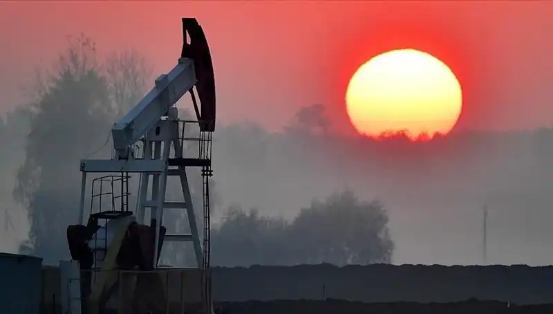 ABD'de Petrol Sondaj Kuleleri Neden Azalıyor? Ekonomik Etkileri ve Gelecek Görünümü