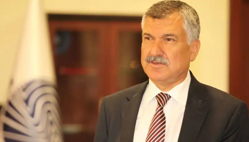 Zeydan Karalar: Adana'nın Seçkin Belediye Başkanı ve Siyasi Hayatı