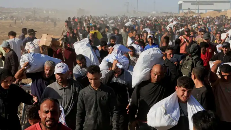 İsrail Ordusu, Han Yunus’ta Yeni Bir Kuşatma Başlattı: 15 Kilometrelik Koridor Açıldı