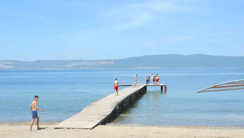 Sıcak Hava Dalgası İnsanları Plajlara Yöneltiyor: Denizdeki Keyif Yeniden Başladı