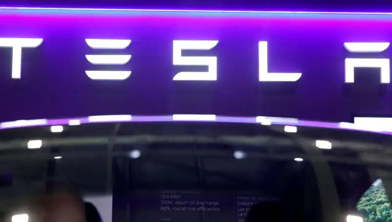 Tesla'nın Sürücüsüz Taksi Deneyimi: Robotaxi'ler Nihayet Ortaya Çıktı!