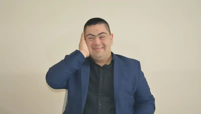 Down Sendromlu Erdinç'in Hayali: Müziğiyle Dinleyenleri Mest Etmek