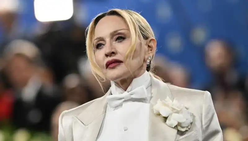 Madonna’nın Beslenme Tarzı: Kanserle Savaşan Diyet Mi?