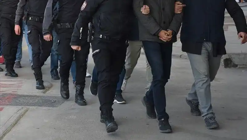 5 İl Genelinde FETÖ Operasyonu: 10 Şüpheli Gözaltına Alındı!