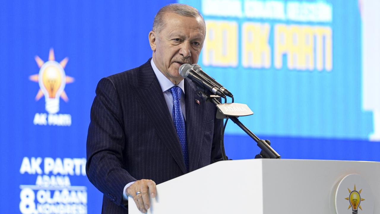 Cumhurbaşkanı Erdoğan'dan Özel'e sert yanıt: "Esenyurt'tan, Beşiktaş'tan haberin yoksa sen bu işi bırak!"