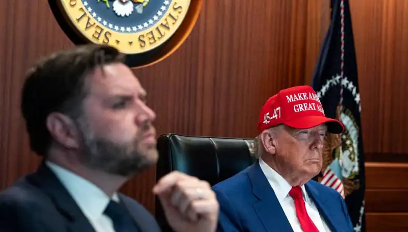 Trump’ın Azil Tasarısı Reddedildi: Siyasi Çalkantı Yeniden Başladı!