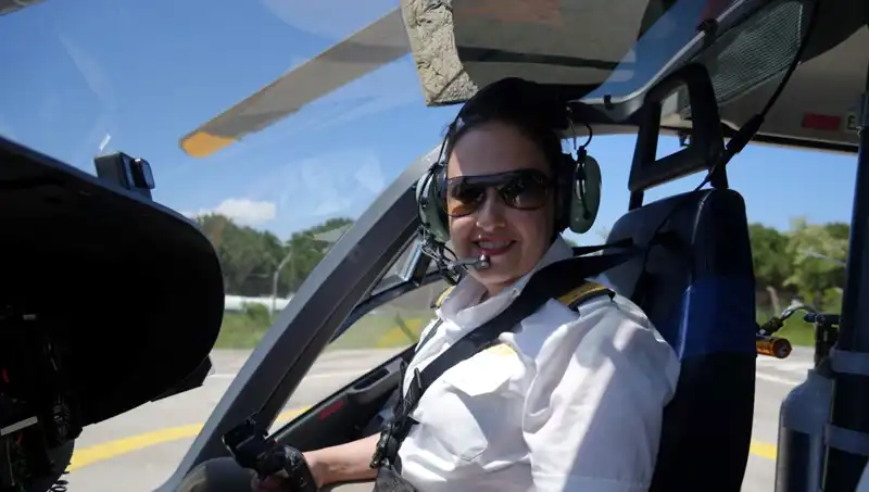 Türkiye'nin İlk Kadın Ambulans Helikopter Pilotundan İlham Verici Destanı