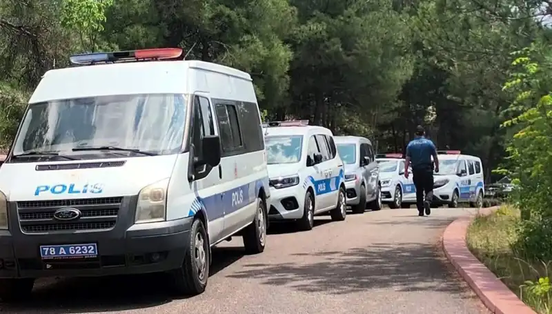 Karabük'te Gizemli Şüpheli Ölüm: Ağaca Asılı Kadın Bütün Şehirde Şok Yarattı