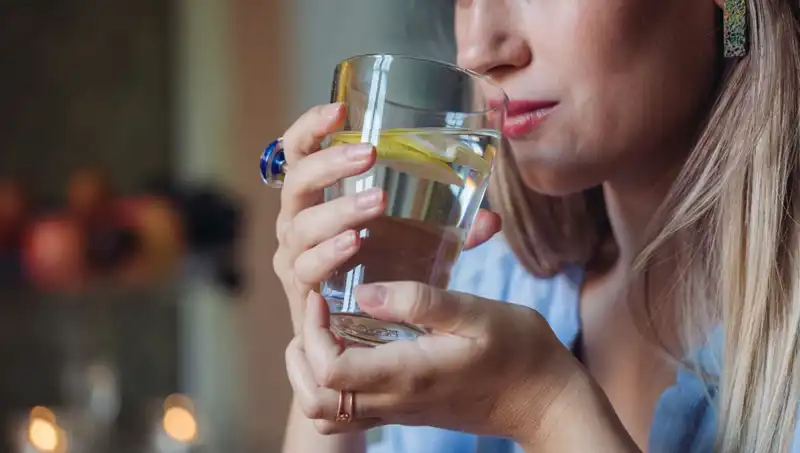 Her Sabaha 1 Litre Su İle Başlamak: Faydaları ve Sonuçları