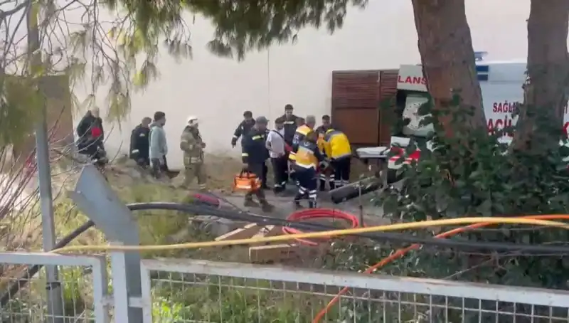 İstanbul’da Trafo Patlaması: Bir İşçi Ağır Yaralandı, Olayın Sebepleri Araştırılıyor