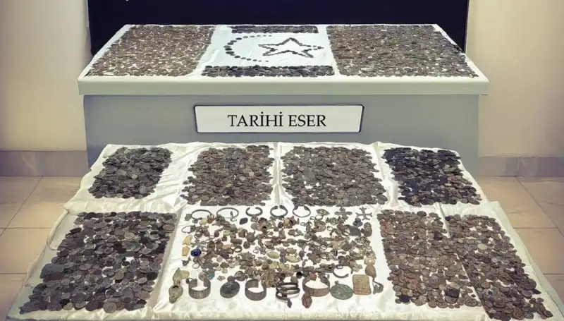 Sınırda Tarihi Hazine: 12,770 Eser Ele Geçirildi!