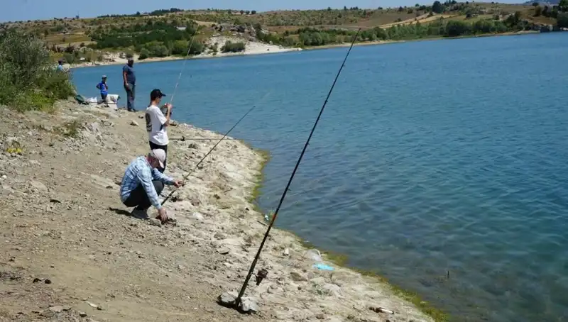 Kafesler Patladı: Barajı Dolduran İhtiyaç Sahipleri ile Dolu