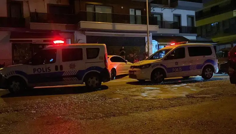 Kocaeli’de Gençlerin Bıçaklı Kavgasında Kan Döküldü: İki Yaralı!