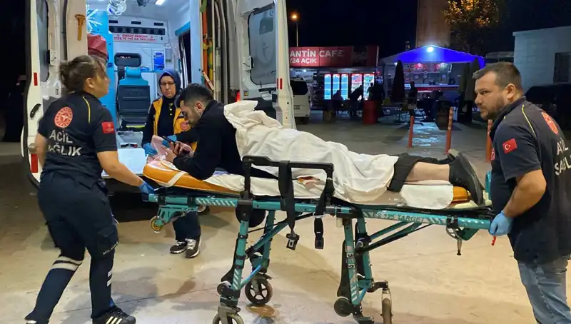 Kavga Eden Çiftçi Uyardı, Aniden Bıçaklanma Olaya Dönüştü