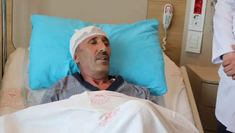 Şiddetli Baş Ağrısı İle Hastaneye Giden Genç, Beyin Kanaması Geçirdiğini Öğrendi