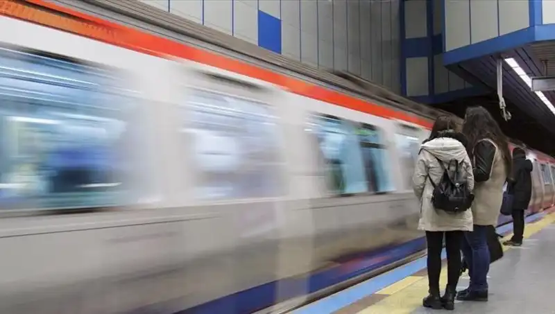 Taksim Metro İstasyonu Gün Boyu Kapalı: Sebep ve Etkileri Neler?