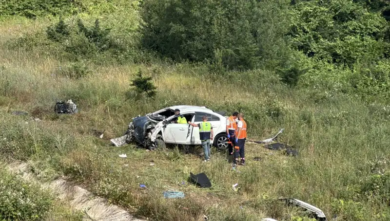 Kuzey Marmara Otoyolu’nda Feci Kaza: Devrilen Araçta Hayat Kurtarma Mücadelesi