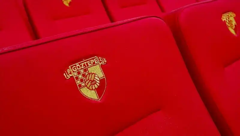 Göztepe, Genç Yıldız Junior Olaitan ile Güçlerini Birleştirdi